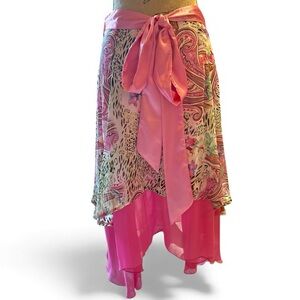 Aggie EC Pink Paisley Design layered skirt. Size 8